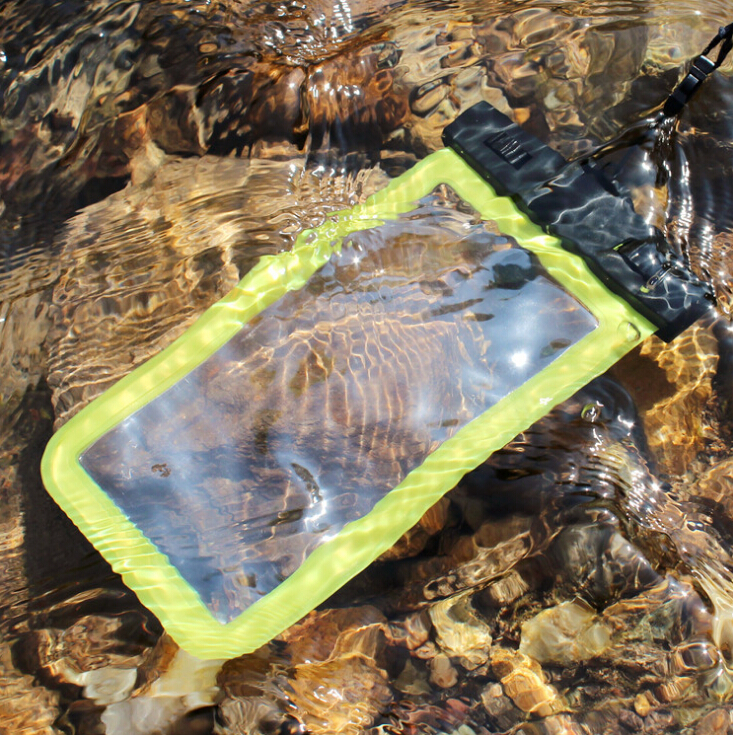 สุดคุ้ม ซองกันน้ำมือถือคุณภาพดี ป้องกันสิ่งสกปรก อยู่ในน้ำยังทัชสกรีน ถ่ายรูป หรือวิดีโอได้ชัดเจน ผลิตจาก PVC ใส ใส่มือถือได้ทุกขนาด มีสายห้อยคอ