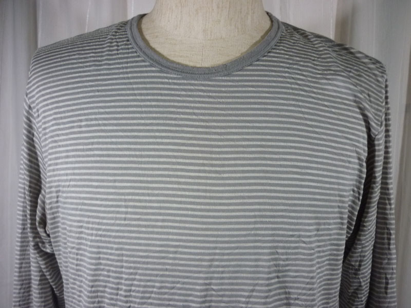 เสื้อฮีทเทคชาย ขาวเทา Uniqlo heattech ไซด์ M