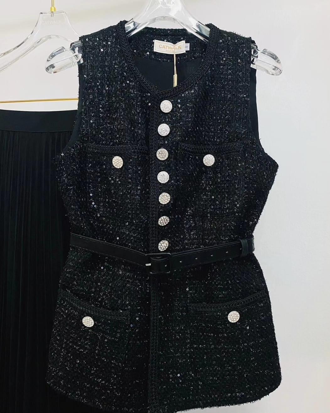 เซตเสื้อผ้า ทวิตกระดุมเพชร+กระโปรงผ้าตาข่ายอัดพลีท เนื้อผ้าทวิตเกรดเอ ใส่สบาย สินค้าคุณภาพ (พร้อมส่ง)