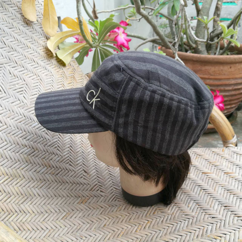 หมวกปีกแก๊ปทรงนิวส์บอย Calvin Klein น่ารักมากกก