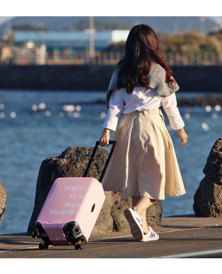 (ผ้ายืด มีลาย ขนาด M) ผ้าคลุมกระเป๋าเดินทาง ขนาด 24 - 26 นิ้ว ผ้ายืดกันน้ำ ก้นกระดุม กันรอยขีดข่วน มี 4 สีให้เลือก