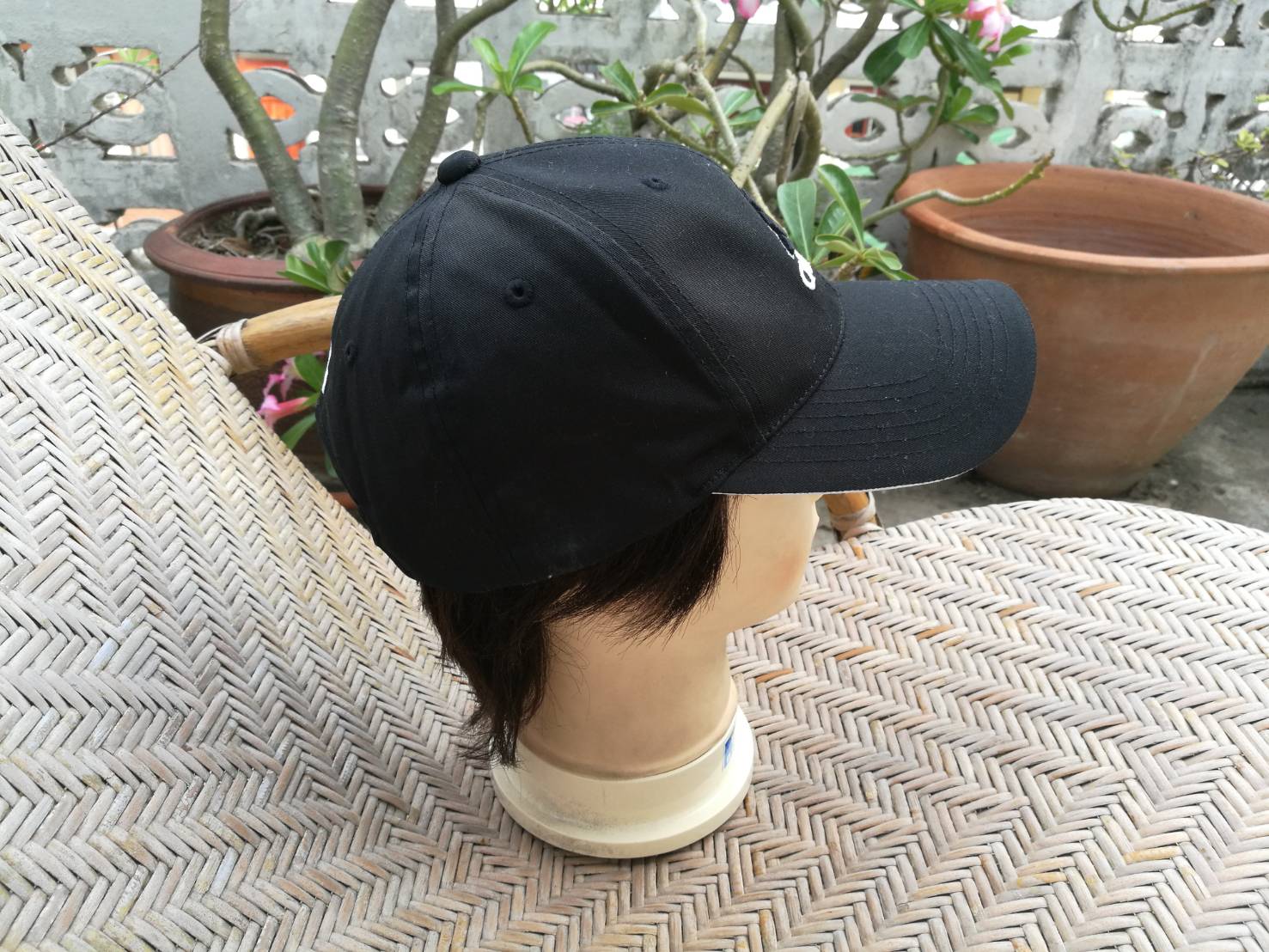 หมวกแก๊ป adidas สีดำ (ของใหม่)