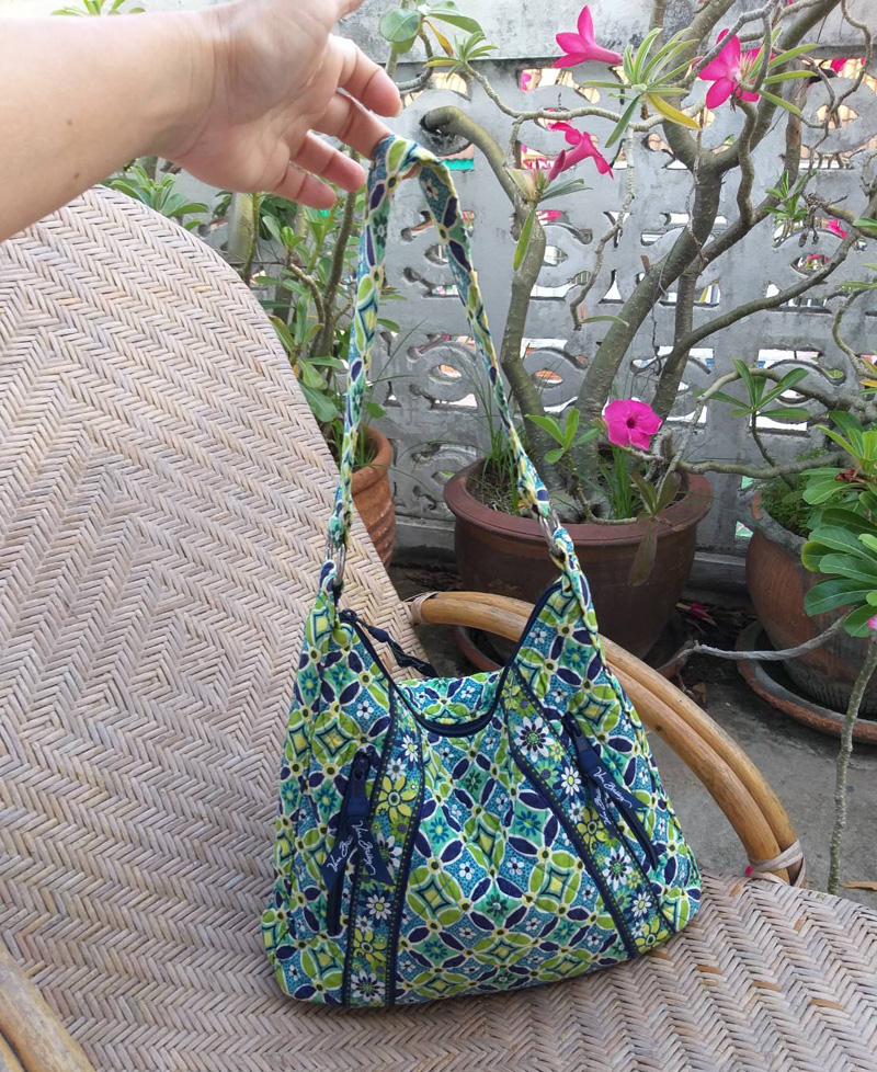 กระเป๋า Vera Bradley ของแท้ สวยมาก