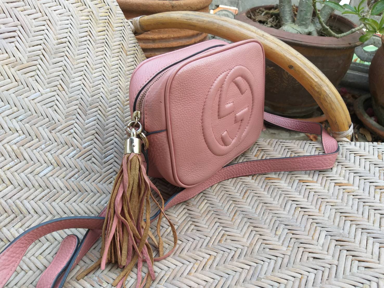 กระเป๋า GUCCI Black Soho Leather Disco Bag 308364