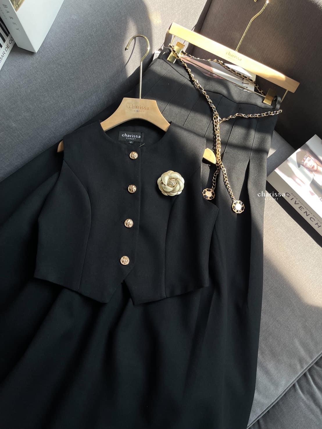 เซ็ท 4 ชิ้น เสื้อ Vest+กระโปรงยาว+เข็มขัดโซ่+เข็มกลัดดอกไม้ ใส่สบาย : สินค้าคุณภาพ (พร้อมส่ง)