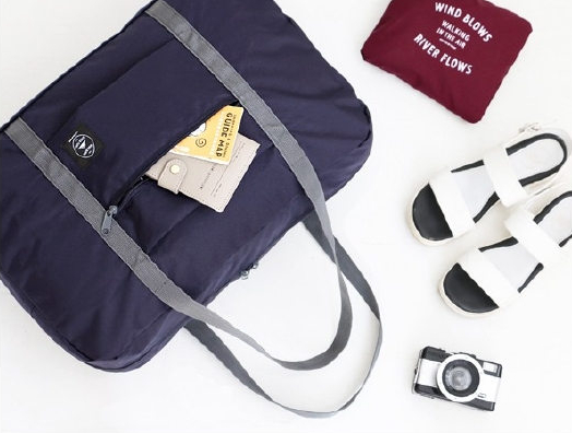 Wind Blows กระเป๋าเดินทางพับเก็บได้ เสียบที่จับกระเป๋าเดินทางได้ มีซิปรูดตอนพับเก็บ สำหรับการเดินทาง ท่องเที่ยว