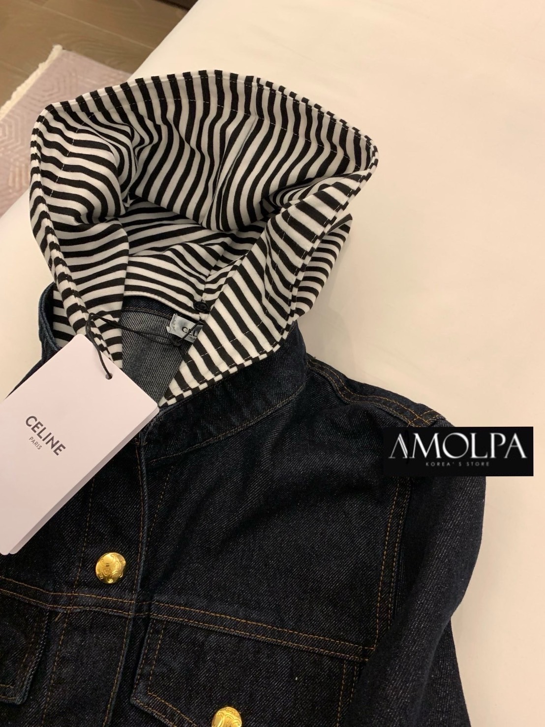 JACKET CELINE DENIM งานนี้ไฮเอนชนช๊อป ขึ้นห้างเลยน๊า งาน ใส่สบายสุดๆห้ามพลาดเลยจ้า : สินค้าคุณภาพ (พร้อมส่ง)