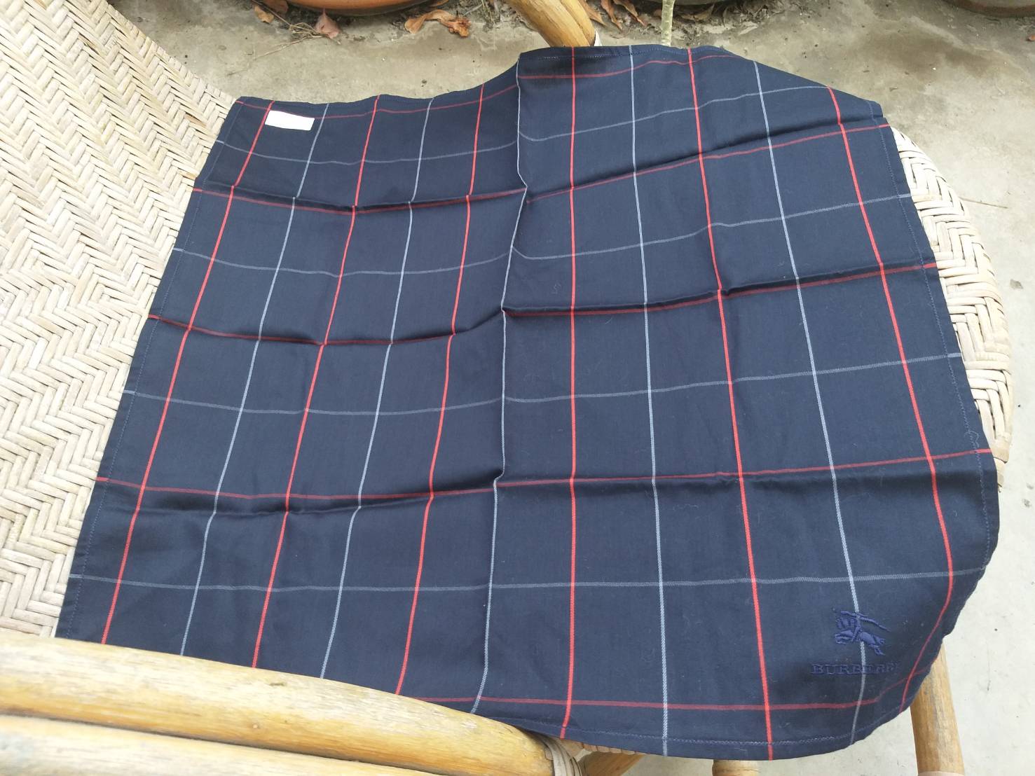 ผ้าเช็ดหน้าชาย แบรนด์เนม BURBERRY