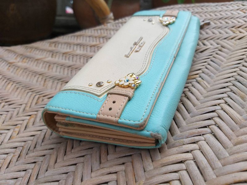 กระเป๋าสตางค์ Samantha Thavasa ช่องเยอะมากก