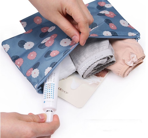 DINIWELL กระเป๋าใส่ชุดชั้นใน กางเกงใน รุ่นพิเศษ เหมาะทั้งหญิง และชาย ช่องเยอะ ผลิตจากโพลีเอสเตอร์คุณภาพสูง กันน้ำ