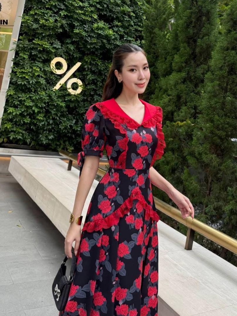 เดรสผ้าเนื้อดีมีทรงสวยมั้กๆผ้าหนานิ่มไฮโซสวมใส่ง่ายเเต่งเเนวลูกคุณมั้กๆคะเดรสกระโปรงยาว เอวเข้ารูป ใส่สบาย : สินค้าคุณภาพ (พร้อมส่ง)