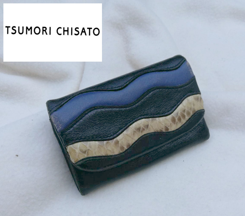 กระเป๋าพวงกุญแจ tsumori chisato แต่งหนังงูแท้