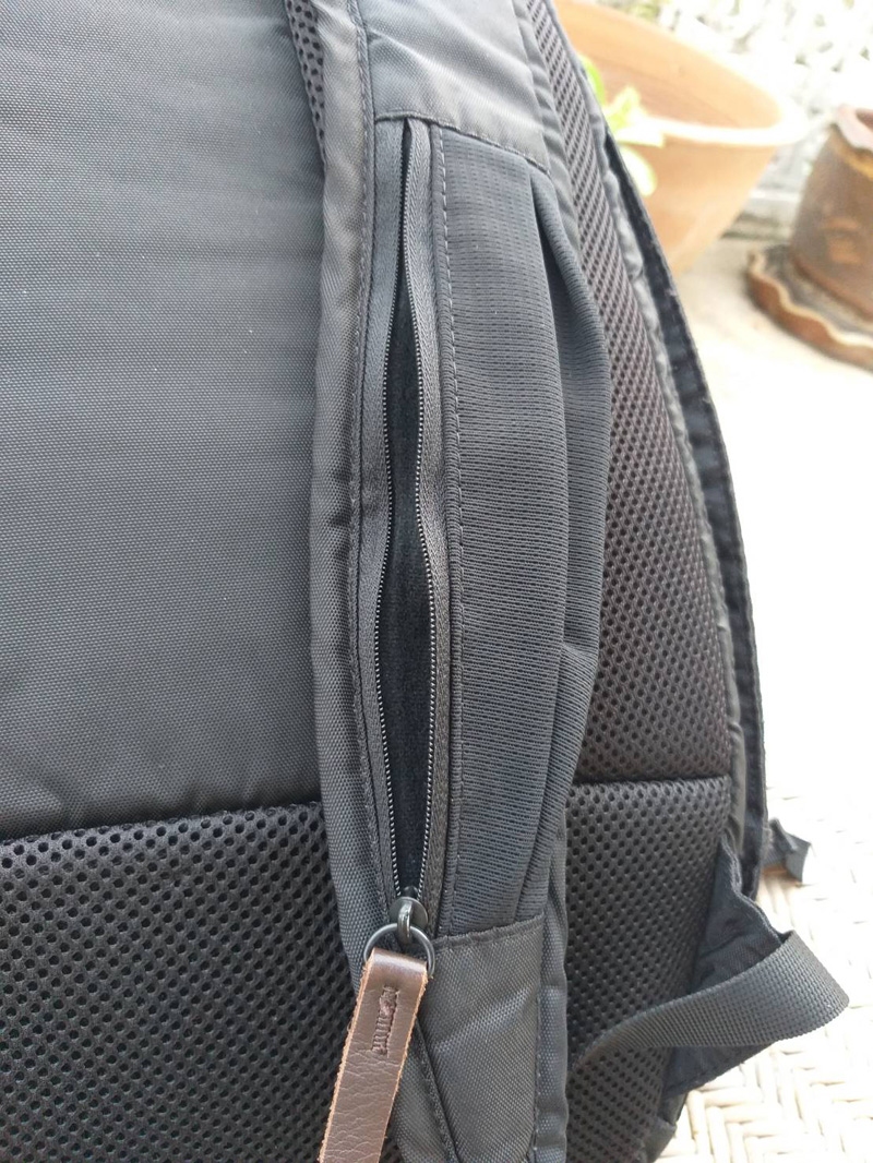 กระเป๋าเป้ NIKE บุฟองน้ำหนา เป้ 2 ชั้น ช่องเยอะ