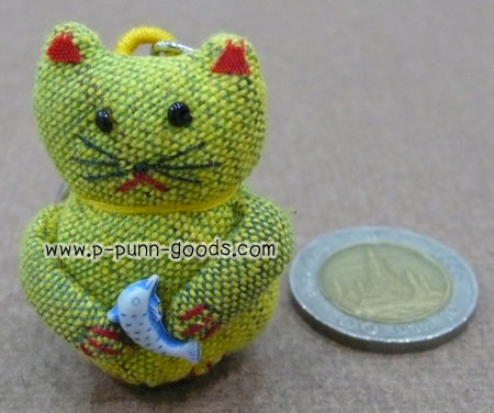 เหมียวอุ้มปลา พวงกุญแจ งานผ้าฝ้าย