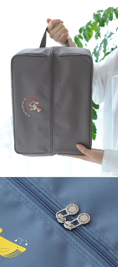 กระเป๋าใส่รองเท้ากันน้ำ อุปกรณ์ห้องน้ำ ผ้าขนหนู หรืออื่น ๆ ได้ตามต้องการ มี 4 สี 4 ลาย ให้เลือก