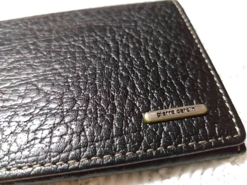 กระเป๋าใส่บัตร หนังแท้สีดำ pierre cardin