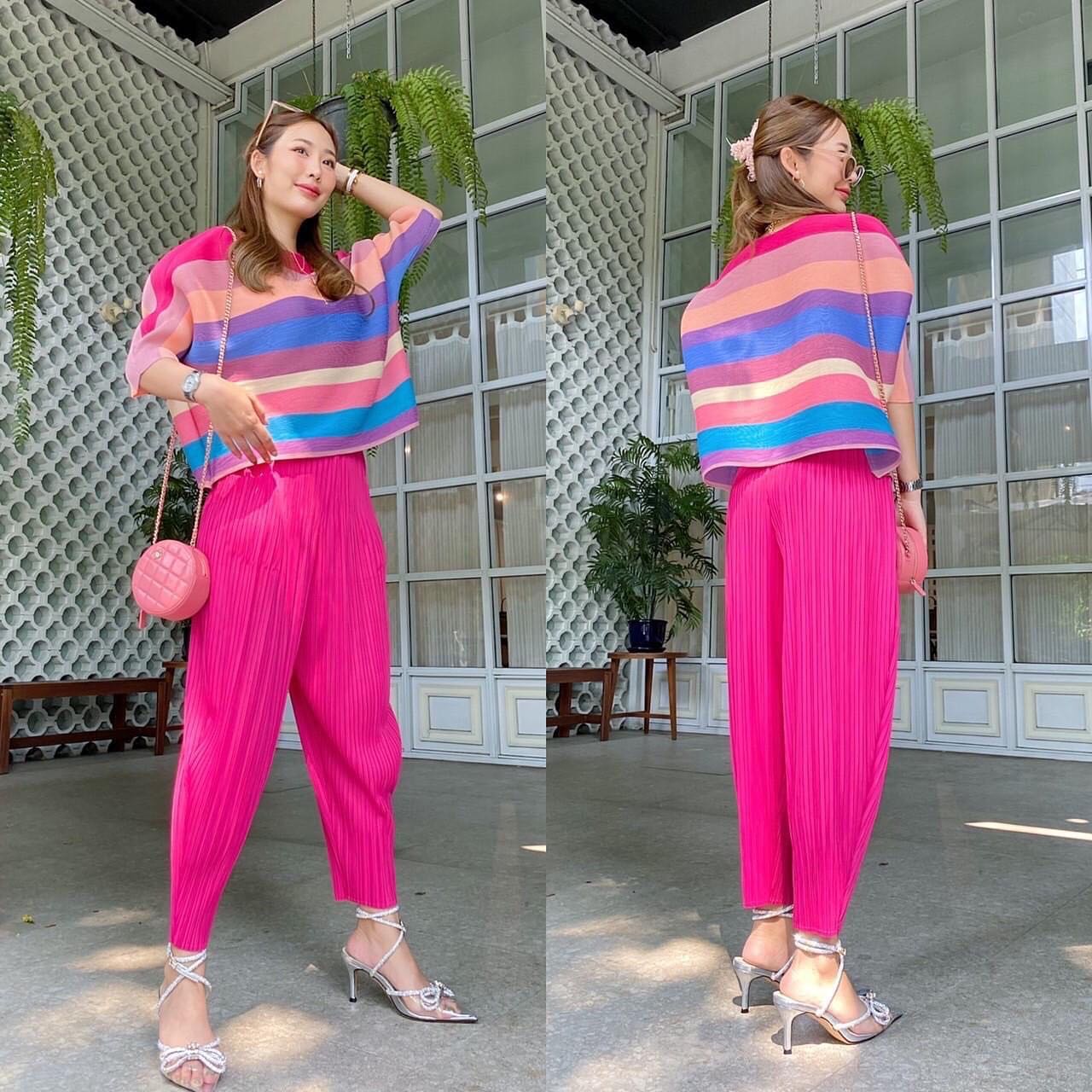 ชุดเซต เสื้อ+กางเกง สวย เรียบหรู ไฮโซวววว 😍 เสื้ออัดพลีท 100% เนื้อเดียวกับงาน Brand งาน สวย High Quality ✔️ . สินค้าคุณภาพ (พร้อมส่ง)