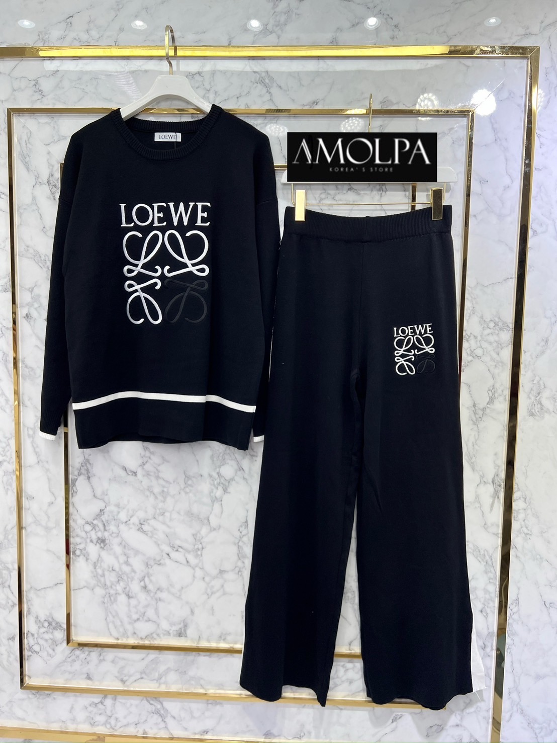 SET LOEWE KNIT งาน HIEND – TOP GRADE ไม่เหมือนใครค่า รุ่นนี้ใส่สบาย เก๋สุดๆ ห้ามพลาดเลยน๊า สวยสุดๆ : สินค้าคุณภาพ (พร้อมส่ง)