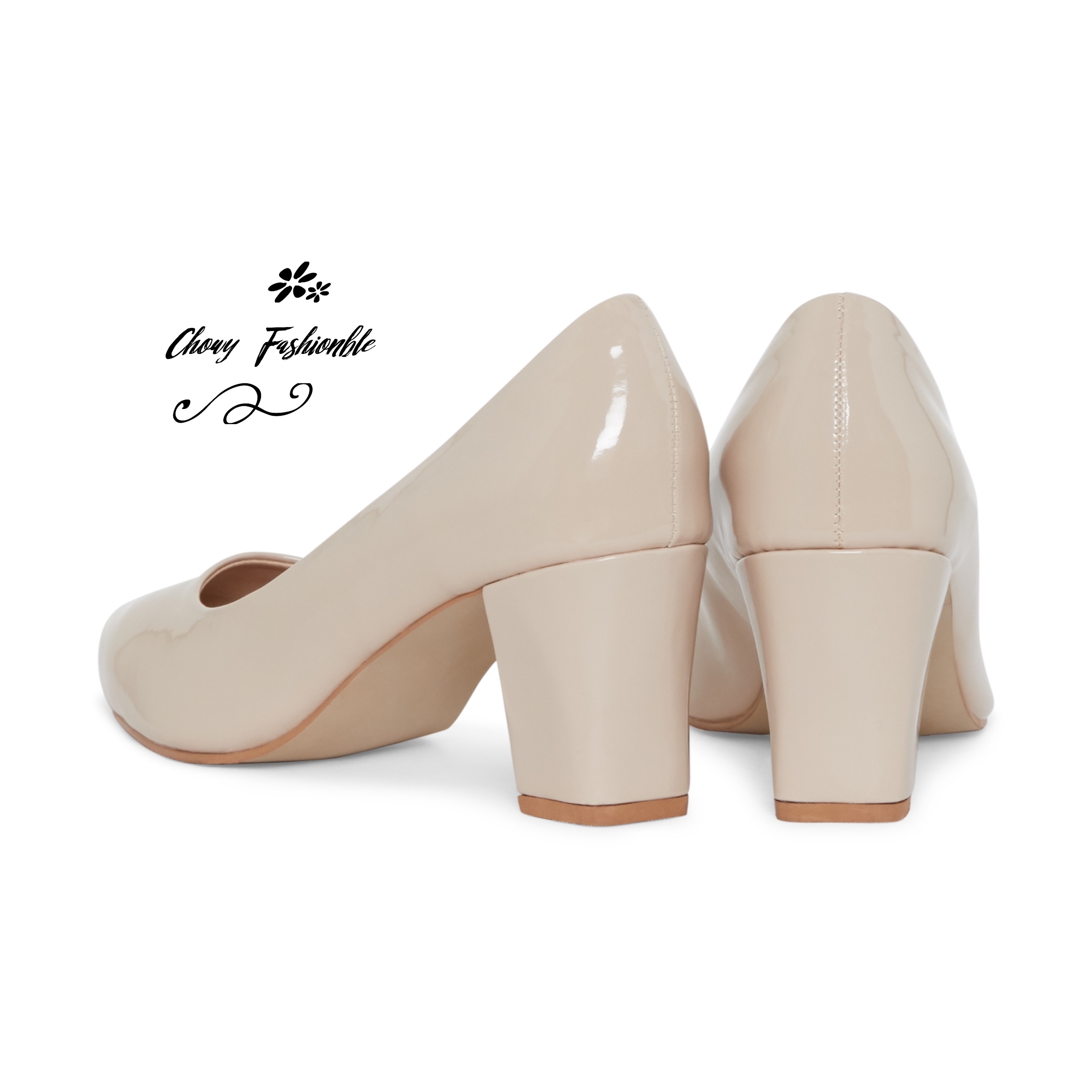 CHOWY รองเท้าคัชชูส้นเตี้ย ไซส์ 37-50 สูง 2.5” ปลายแหลม คัชชูส้นเตี้ยไซส์ใหญ่ หน้ากว้างพิเศษ บุฟองน้ำนุ่ม สีเบจ CH0162ND
