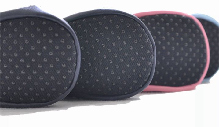 ถุงเท้ารองเท้า มีกันลื่น เนื้อผ้านุ่มนิ่ม สำหรับเด็กวัย 6-24 เดือน ลายการ์ตูนน่ารัก มีให้เลือกเยอะ