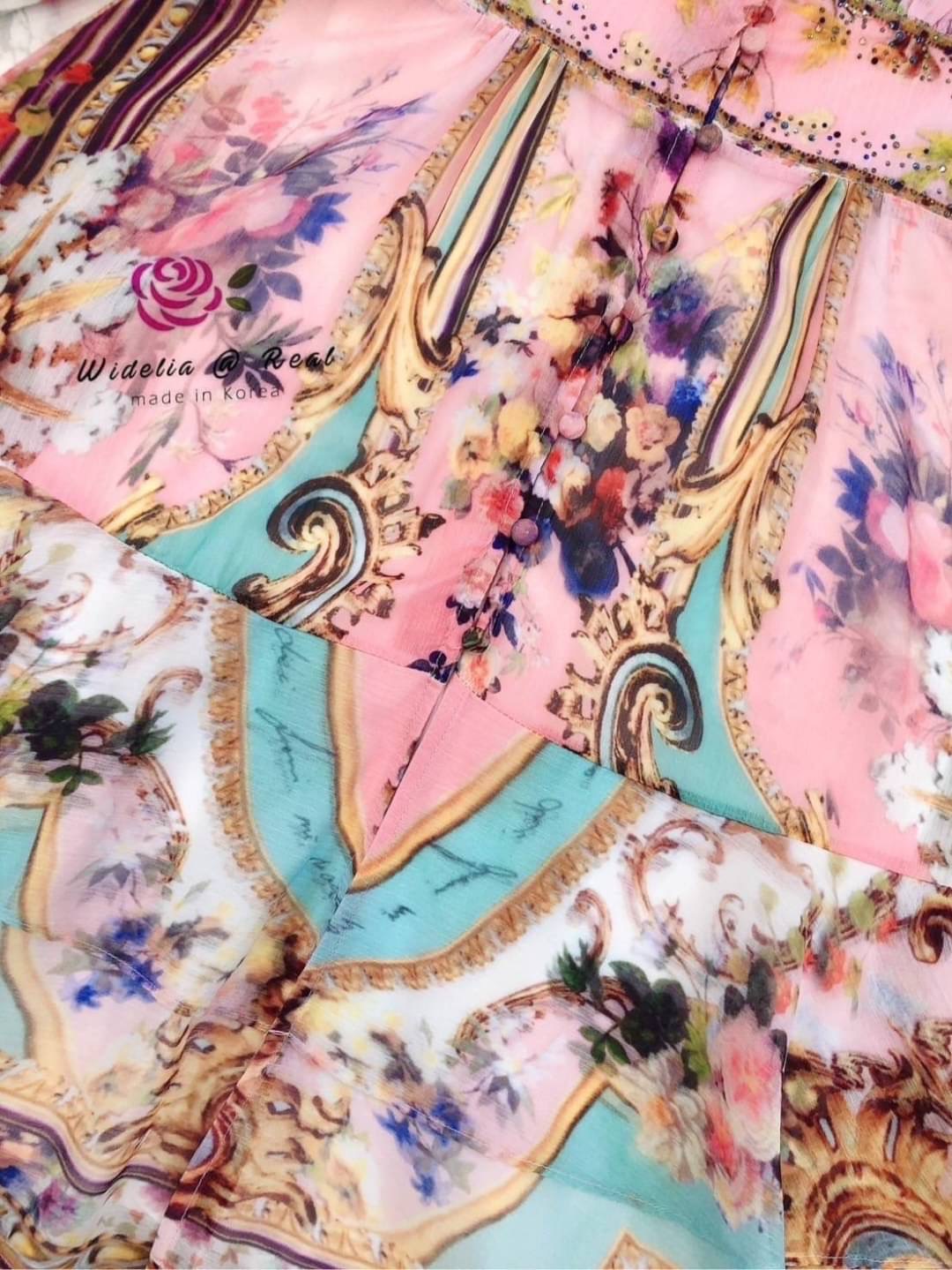 Dress :: เดรสสั้นตัวสวยทรงดี ท่อนแขนยาวเป็นทรงสวย ตัวเดรสมาในผ้าเนื้อสวย ท่อนล่างทรงเอบานพริ้วสวย สินค้าคุณภาพ (พร้อมส่ง)