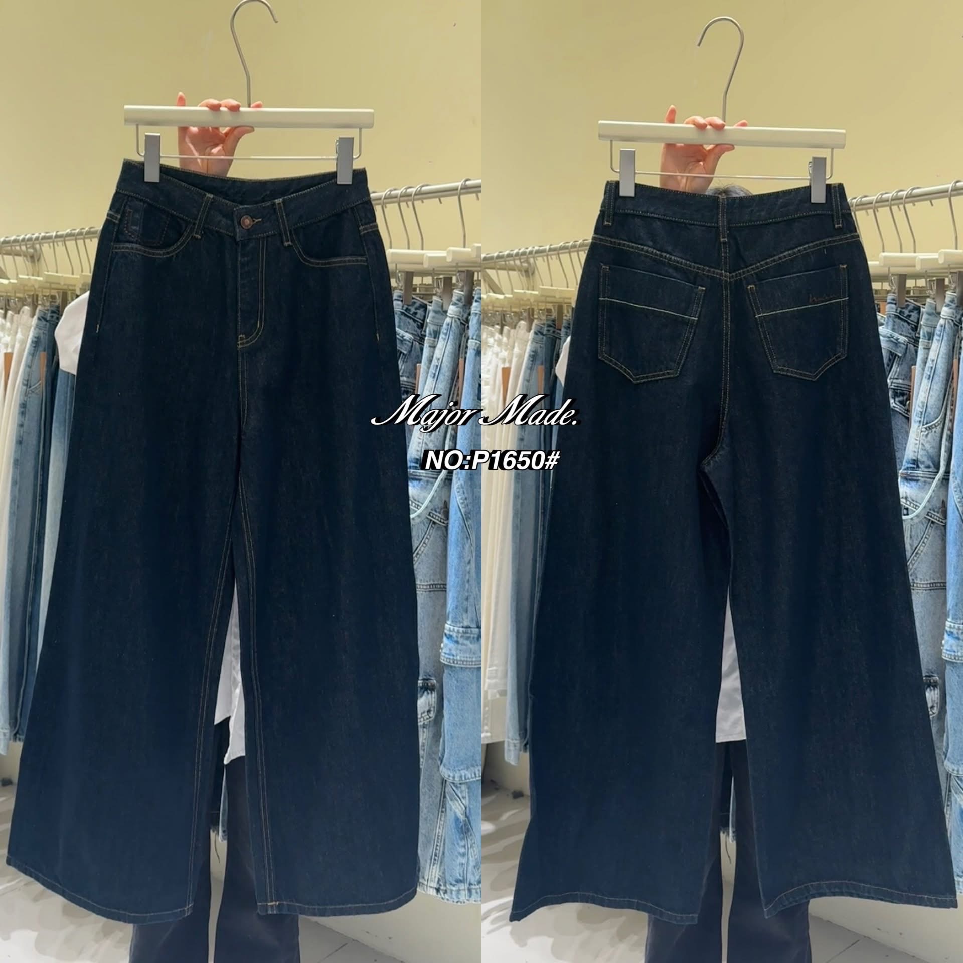 กางเกงยีนส์ขากระบอก ผ้าไม่ยืด ทรงเอวสูงงงงั้น ทรงมาใหม่คะ ทรงนี้ปีนี้มาแรงมากค่ะ ทรงเรียบๆ ปลายขาเย็บ ปลายขากว้าง เก๋มากๆ เอวสูง ใส่ดูเพรียวมาก ใส่สบาย : สินค้าคุณภาพ (พร้อมส่ง)