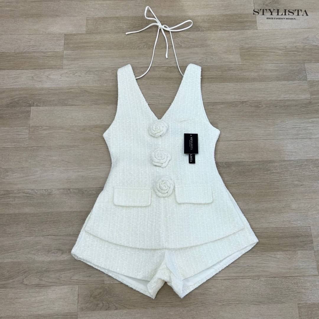 เซตเสื้อผ้าทวิต แขนกุด ทรงพอดีตัว เเต่งดอกไม้ด้านหน้า มาพร้อมกางเกงขาสั้นเข้าชุด ใส่สวยเรียบหรูดูดีมากๆ ใส่สวยมาก ใส่สบาย : สินค้าคุณภาพ (พร้อมส่ง)