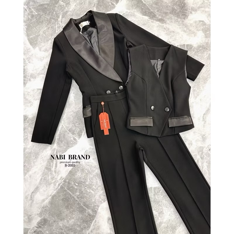 Set 3 ชิ้น เสื้อสูท +เสื้อกั๊ก +กางเกงขายาว ผ้าดีงาม สีดำแบบทางการ ใส่สบาย : สินค้าคุณภาพ (พร้อมส่ง)