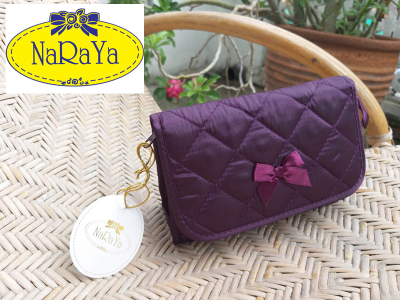 กระเป๋าเครื่องสำอางค์ NaRaYa พร้อมกระจก (ของใหม่)