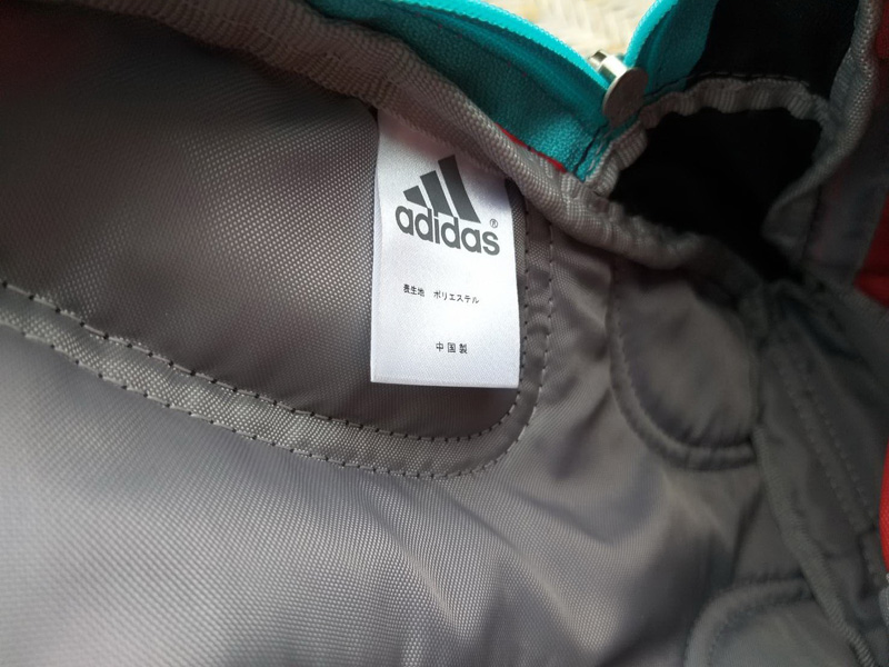 กระเป๋าคาดอก adidas สวยยยยยย