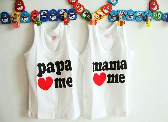 [แพคคู่] เสื้อกล้ามเด็ก 0-2 ขวบ เสื้อแขนกุดเด็ก เสื้อกล้ามเด็กผู้หญิง เสื้อกล้ามเด็กชาย เสื้อเด็กเล็ก สีขาวสกรีนลาย mama & papa <3 me