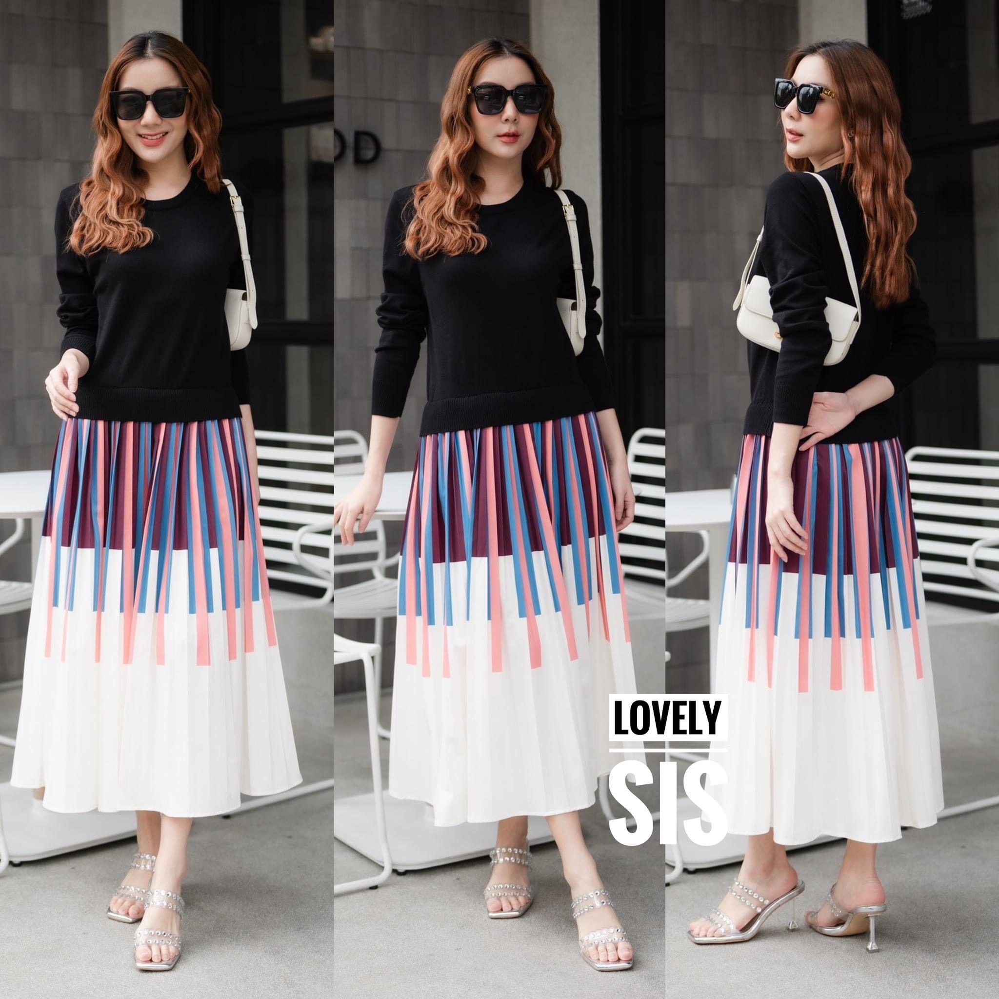 เดรสไหมพรมแขนยาวผ้านุ่มงานทอแน่นเนื้อดี เย็บต่อกระโปรงผ้าลื่นเนื้อดี พิมพ์ลายสลับสีแต่งอัดพลีท งานสวยใส่สวยดูดี ใส่สบาย . สินค้าคุณภาพ (พร้อมส่ง)