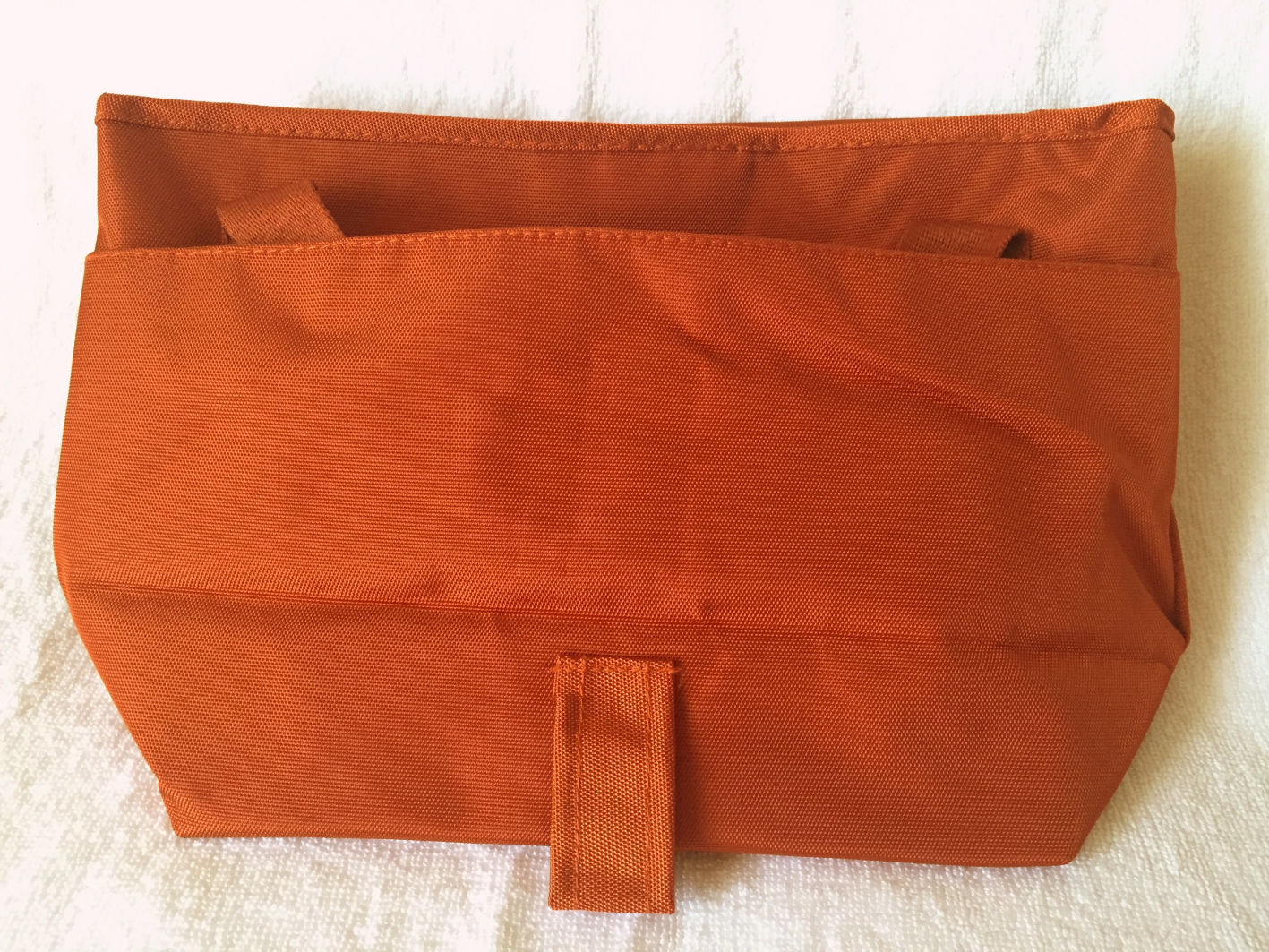 DINIWELL 2 Way MESSENGER BAG เป็นได้ทั้งสะพายข้าง-ไหล่ และสะพายหลัง ขนาดใหญ่ ใส่ได้ทั้งทำงาน ท่องเที่ยว ช่องเยอะ น้ำหนักเบา ผลิตจากไนล่อนคุณภาพสูง กันน้ำ มี 4 สีให้เลือก