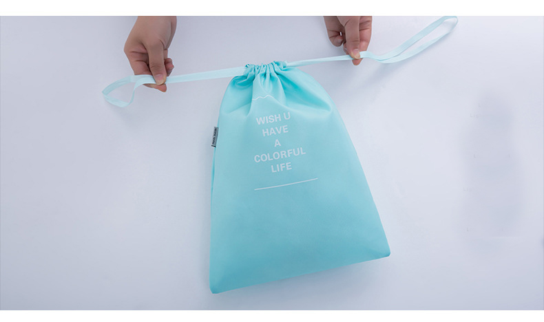 Travel Season กระเป๋าจัดระเบียบเดินทาง 8 ชิ้น สุดคุ้ม จัดกระเป๋าเดินทาง ท่องเที่ยว ใส่เสื้อผ้า ชุดชั้นใน รองเท้า พกพาสะดวก มีให้เลือกถึง 11 ลายสวยงาม