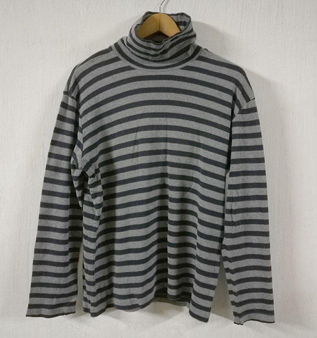 เสื้อแขนยาวคอเต่าชาย Uniqlo ไซด์XL ผ้าหนา