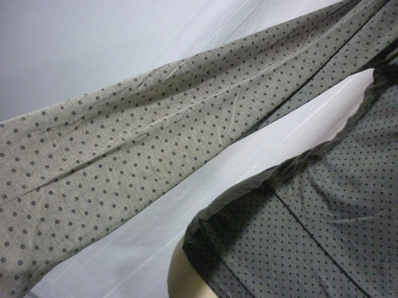เสื้อฮีทเทคหญิง เทาจุดดำ Uniqlo heattech Sz L