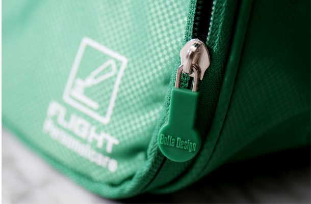 กระเป๋าใส่ชุดชั้นใน กางเกงชั้นใน มีช่องแบ่งเก็บที่ใส่แล้ว ผลิตจากไนล่อนเนื้อดีกันน้ำ มีให้เลือก 6 สี