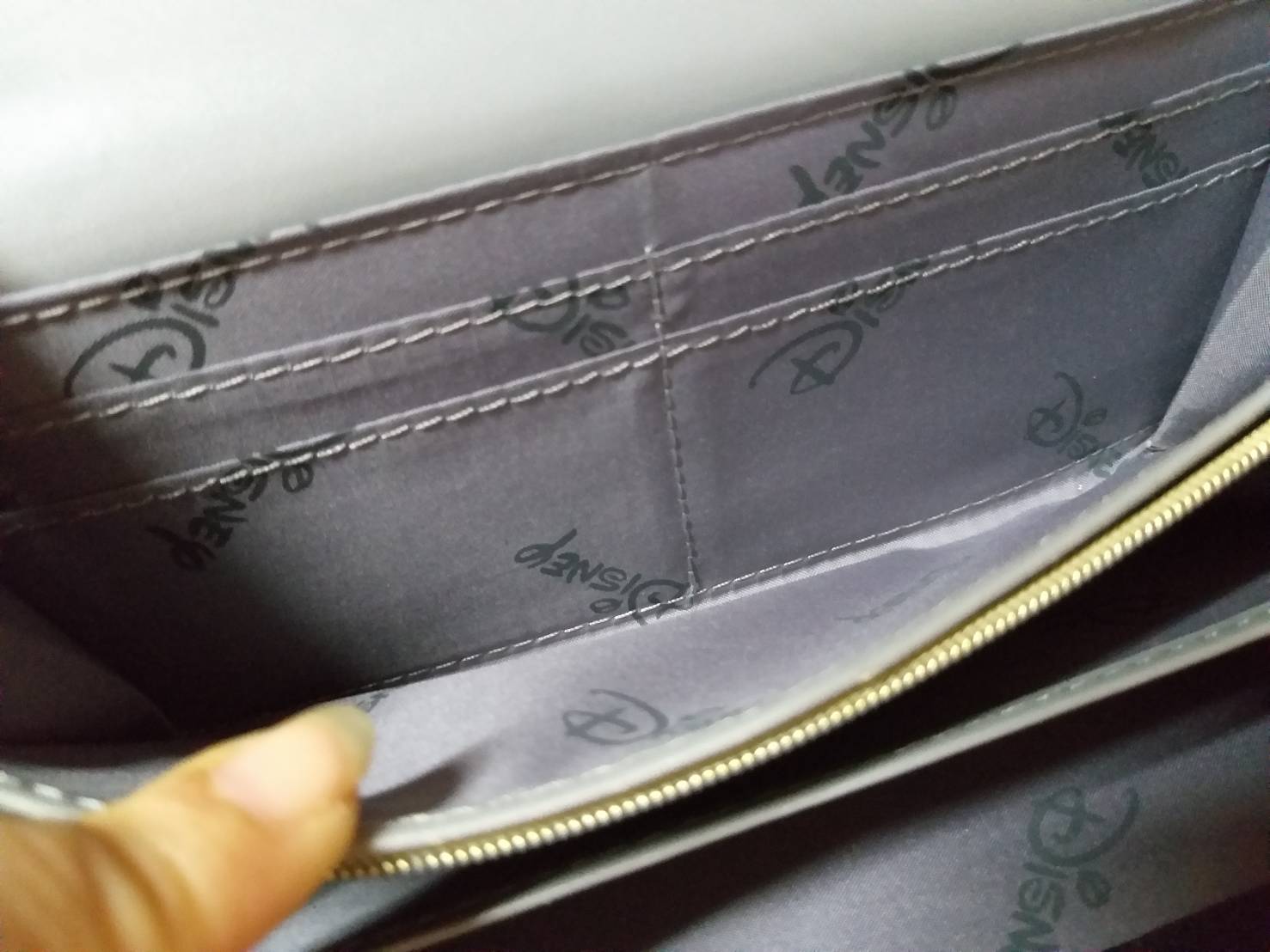 กระเป๋าสตางค์ Disney ลิขสิทธิ์แท้ ตัวตลกจมูกยาวววว