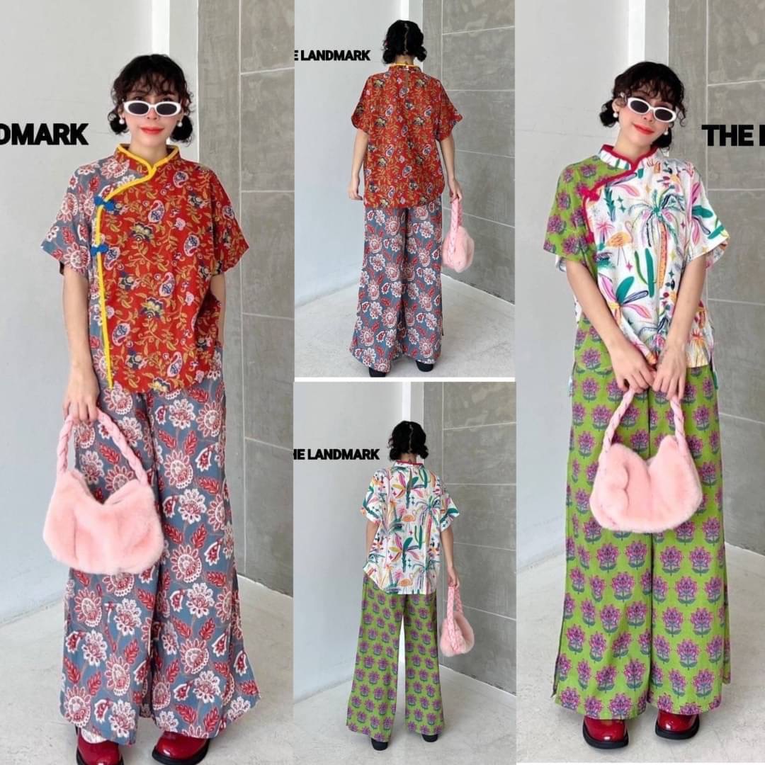 ชุดเซ็ทกี่เพ้า ผ้าบล็อคคอทตอลอินเดีย เสื้อดีไซน์คอจีน ด้านหน้าเป็นกระดุมหลอก ด้านหลังมีกระดุม1เม็ด ตัดต่อสี หน้าสั้น~หลังยาว กางเกงทรงปล่อย ขาบานผ่าข้าง มีกระเป๋าล้วง . สินค้าคุณภาพ (พร้อมส่ง)