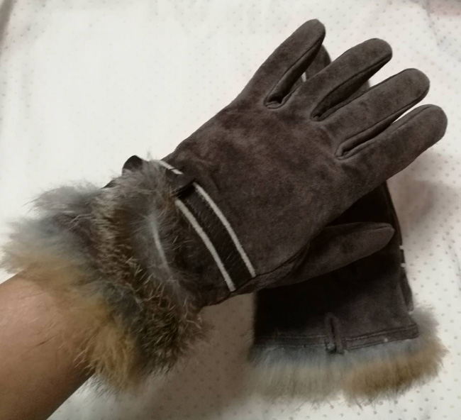 ถุงมือหนังชามัวร์ แต่ง fur แท้ อุ่นถึงติดลบ