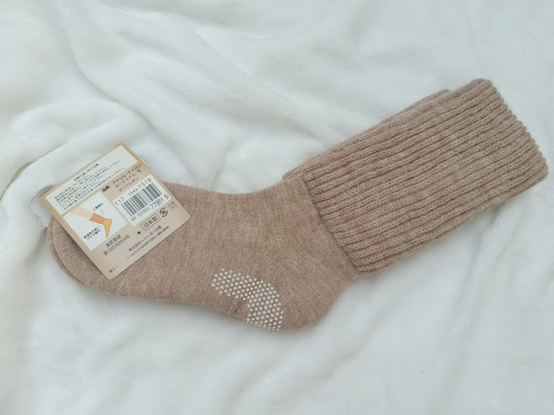 ถุงเท้าเนื้อหนา นุ่มมาก อุ่นติดลบ