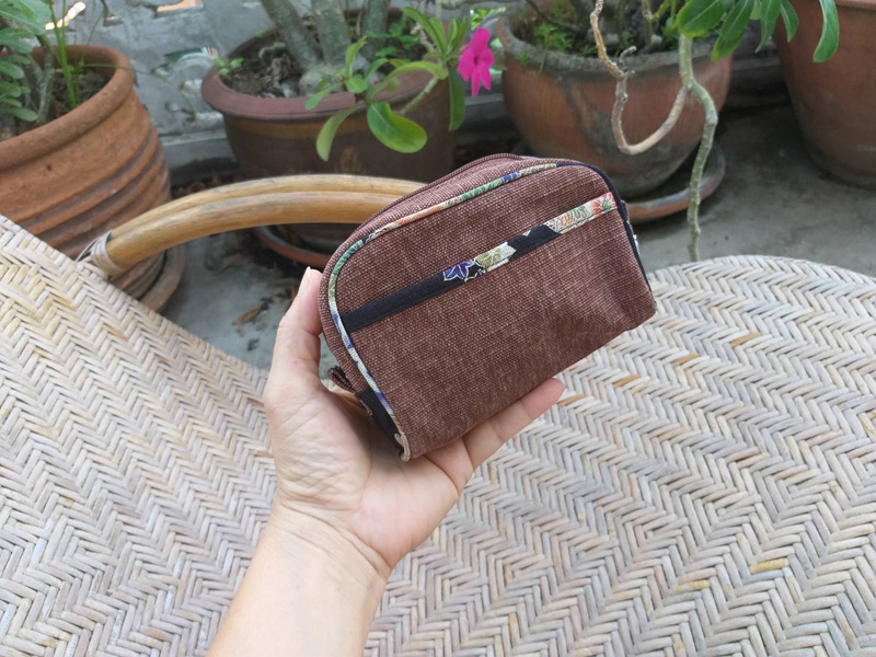 กระเป๋าสตางค์ผ้าทอสุดคลาสสิค สวยน่าใช้