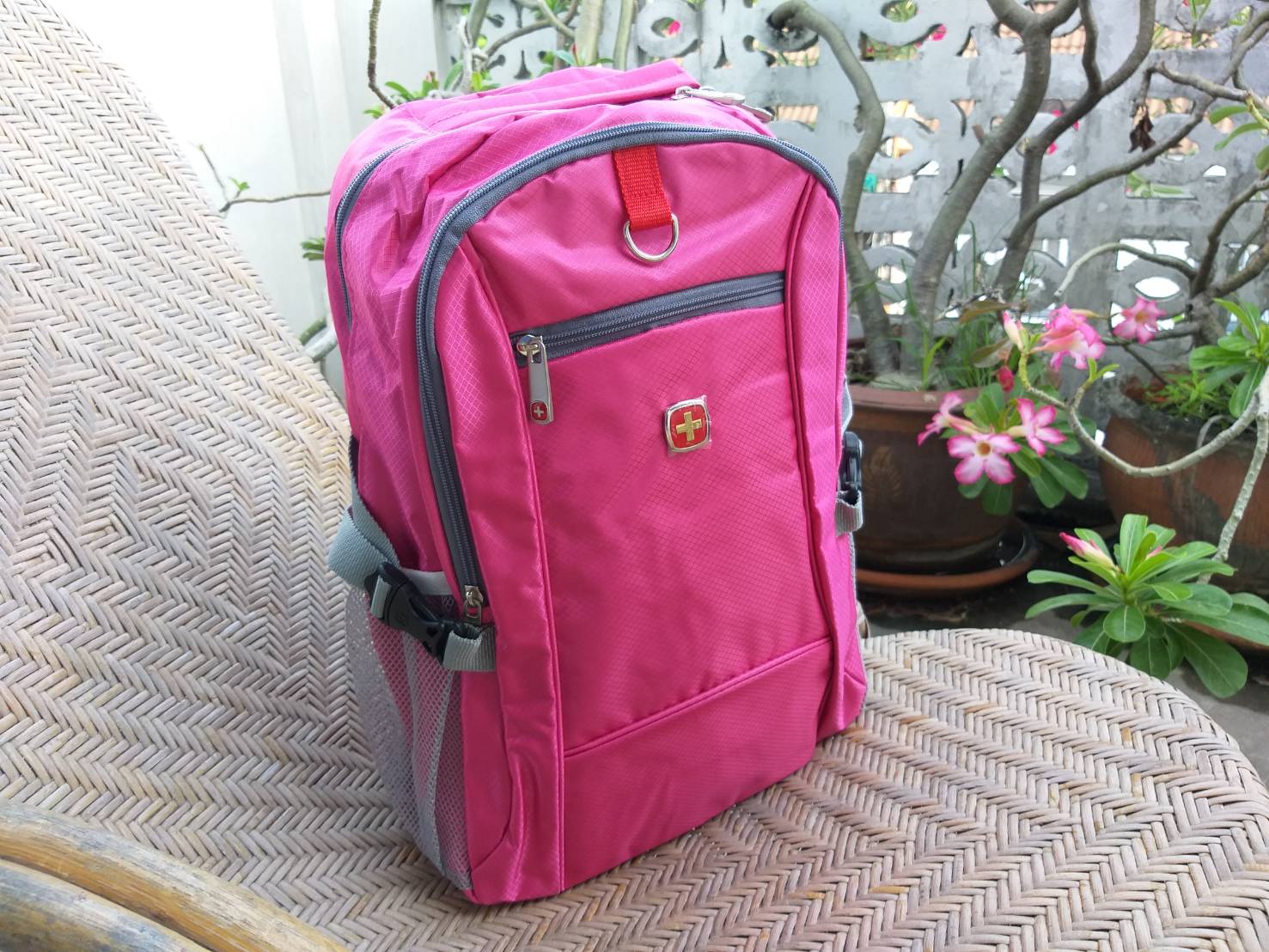 กระเป๋าเป้ Swiss Gear คุณภาพดีมาก สีสวยมาก /ของใหม่/