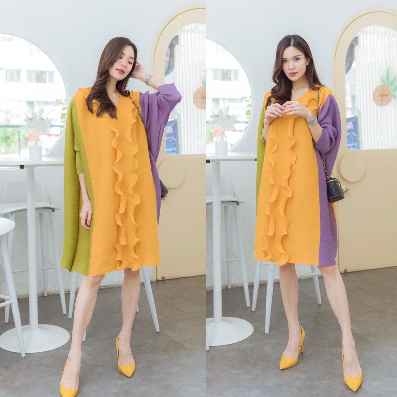 เดรสอัดพลีท งานสวยไฮโซ ทรงคอวี 💫💫 ตีเกร็ดด้านหน้า ดีเทลตัดต่อ ทรีโทน สวยงามมว้าก แพทเทิร์นบอลลูน แขนยาว 5 ส่วน 😍 สินค้าคุณภาพ (พร้อมส่ง)