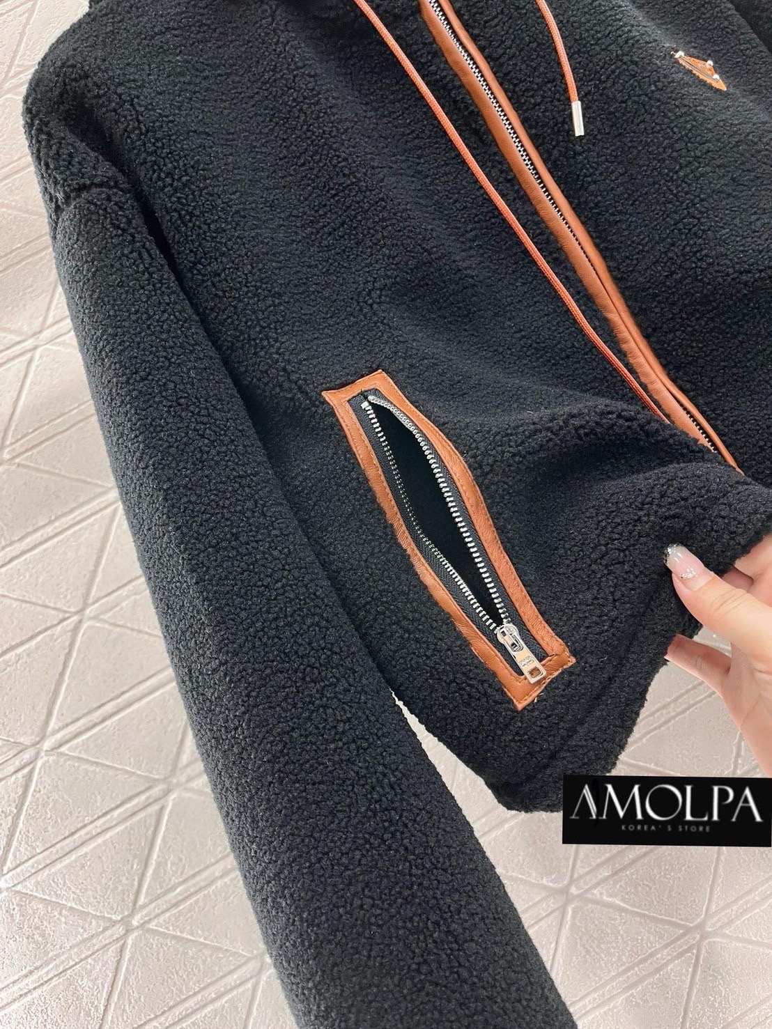 JACKET PRADA ขนแกะหนานุ่มมม 2024SS งานไฮเอนนน เก็บรายละเอียดได้สวยยยงาม สวยจริง ใส่สบาย : สินค้าคุณภาพ (พร้อมส่ง)