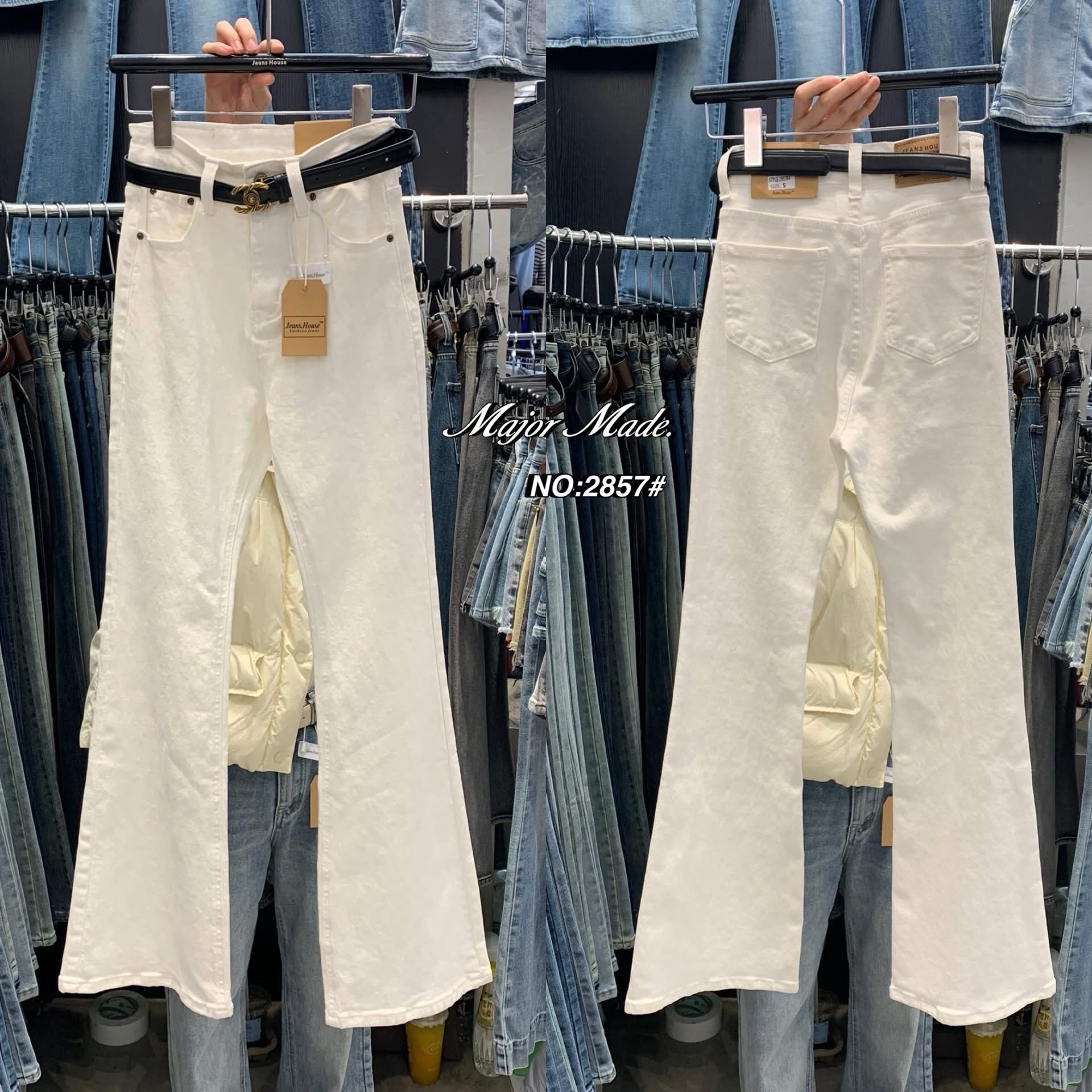 กางเกงยีนส์ขาม้ายาวสีขาว ทรงเอวสูงงงง รุ่นนี้ขอบอกเลยผ้านิ่มมากๆๆ เนื้อผ้านิ่มหนา (ผ้ายืด) ใส่ทรงเป๊ะเข้ารูป ปลายขากลวงสวย ใส่สบาย : สินค้าคุณภาพ (พร้อมส่ง)
