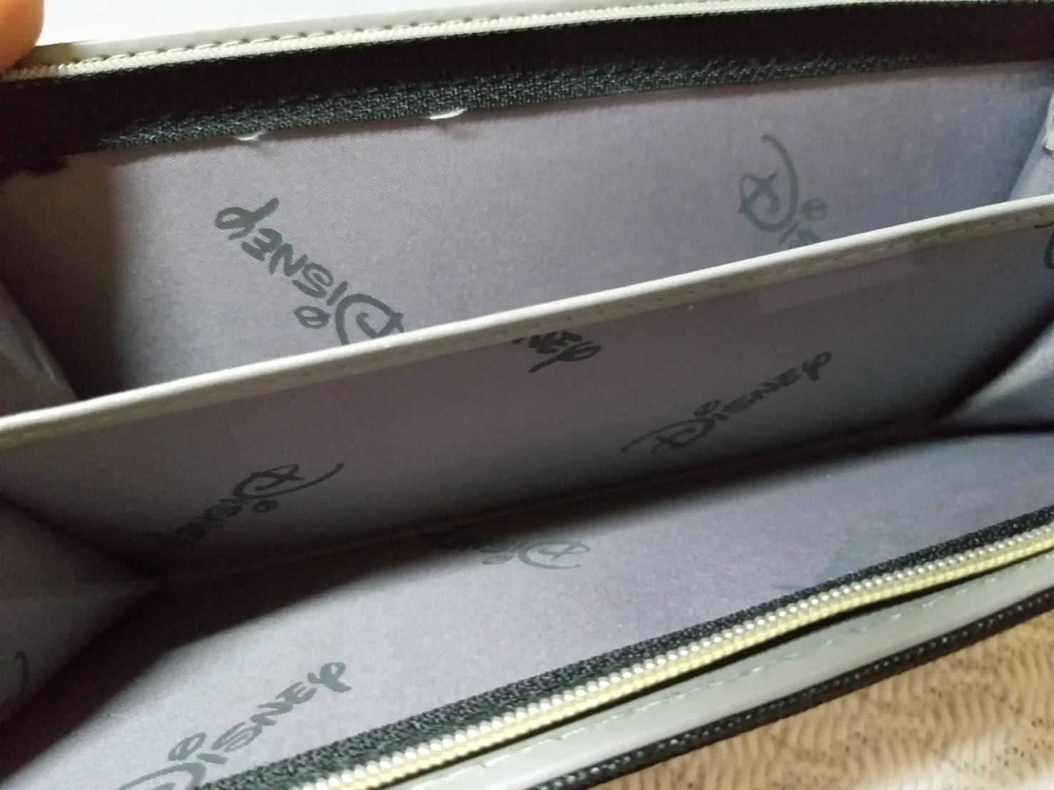 กระเป๋าสตางค์ Disney ลิขสิทธิ์แท้ ตัวตลกจมูกยาวววว