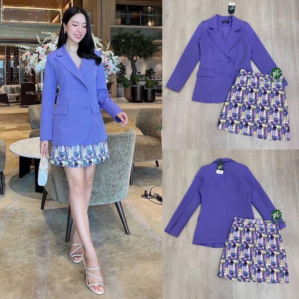 Set 2 ชิ้น สีม่วงเบลเซอร์ตัวยาวแต่งกระดุมหน้าสีม่วงเข้ากันกับตัวเสื้อ และมีกระเป๋า2ข้างเก๋ๆ ผ้าดีมีน้ำหนัก มีซับในทั้งตัว มาพร้อมกับ กระโปรงสั้นเอวสูงทรงเอ สินค้าคุณภาพ (พร้อมส่ง)