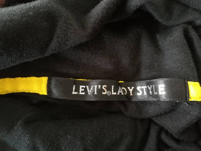 เสื้อคอเต่าสีดำ LEVI'S ผ้าดีมากกก