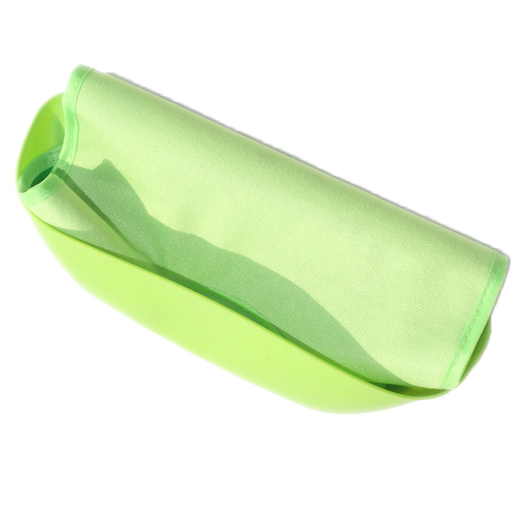 ผ้ากันเปื้อนรองเศษอาหารเด็ก 2 in 1 ถาดซิลิโคน ถอดออกได้ ลายการ์ตูนน่ารัก